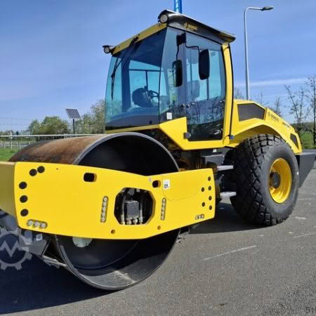 Bomag BW213
